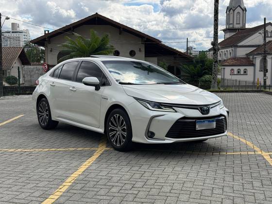 TOYOTA COROLLA 1.8 VVT-I HYBRID FLEX ALTIS PREMIUM CVT TOYOTA COROLLA 1.8 VVT-I HYBRID FLEX ALTIS PREMIUM CVT